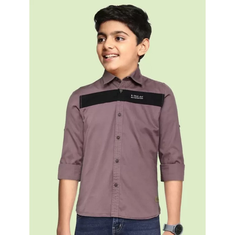 UTH by Roadster  Boys Regular Fit Color Block Spread Collar Casual Shirt